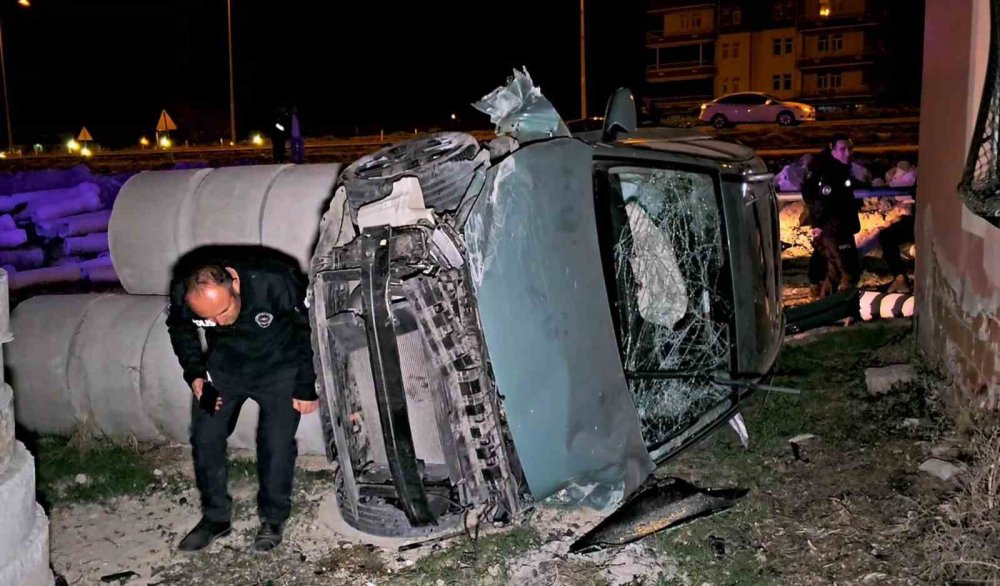 Konya yolunda feci kaza! Otomobil 200 metre sürüklendi