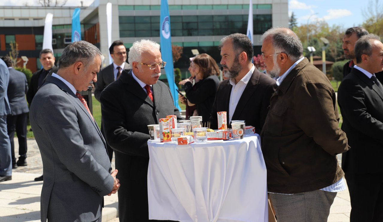 yapilmayanlari-yapan-bir-universiteyiz-2.jpg