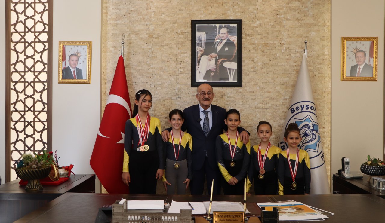 beysehirli-sampiyon-sporcular-baskan-bayindiri-ziyaret-etti-3-1.jpg