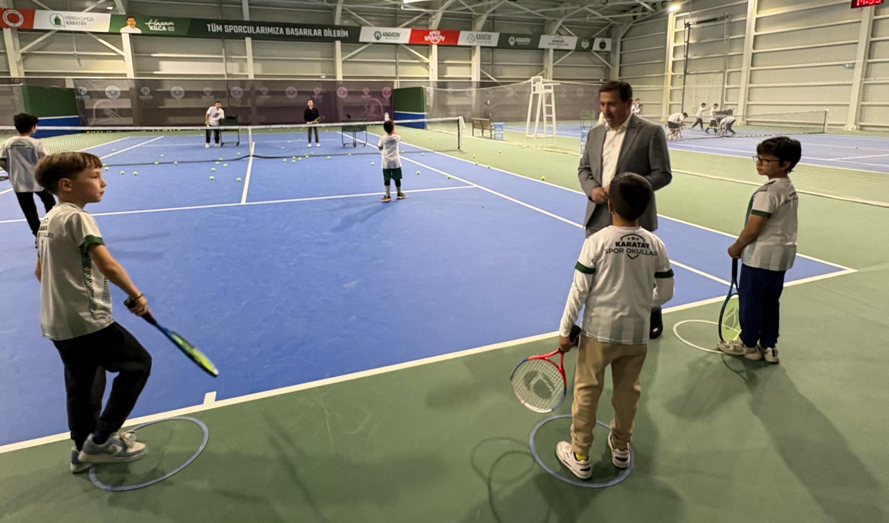 teniz-kortu-ziyaret-1.jpeg