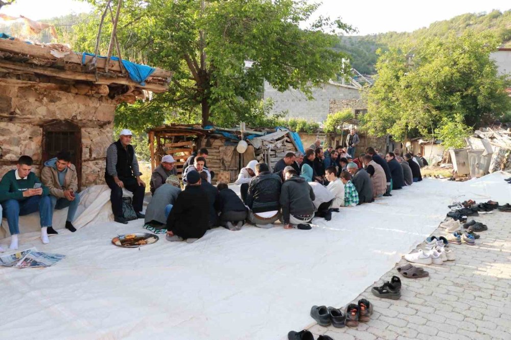 Türkiye’de böyle bayram görülmedi! Konya’daki mahalle bayramı bayram gibi yaşıyor