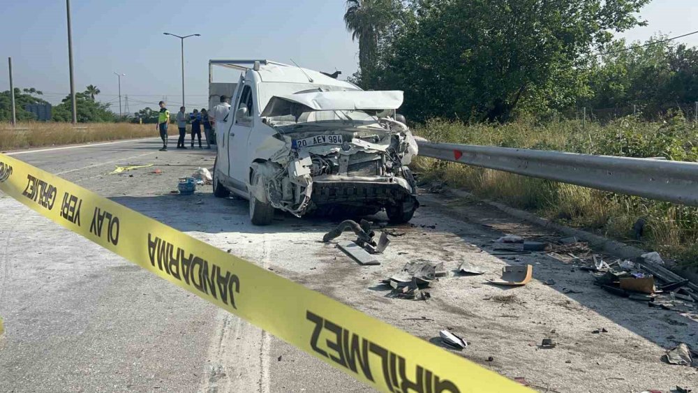 Bayramda katliam gibi kaza! Ölü ve çok sayıda yaralı var