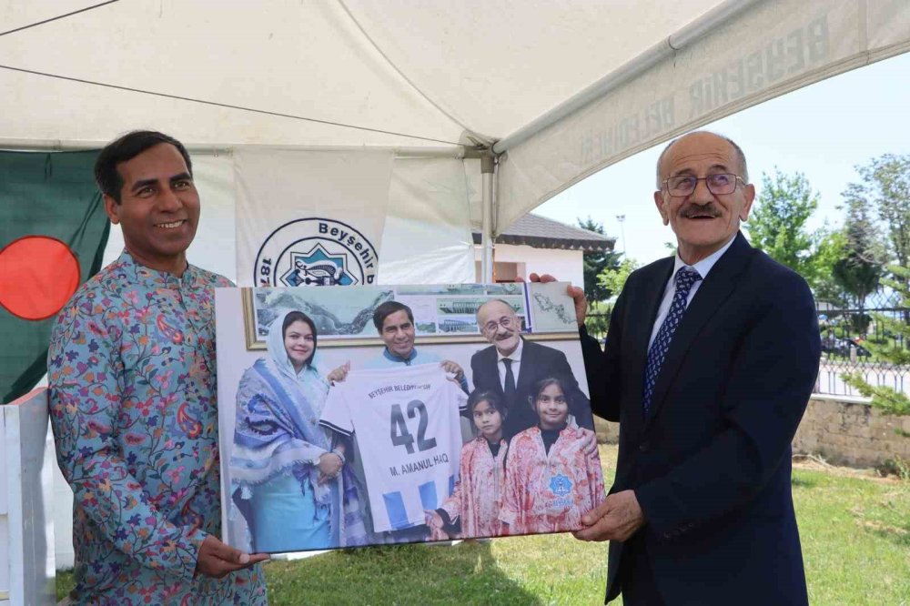 Konya’nın denizi çiçek açtı! Ziyaretçiler bekleniyor