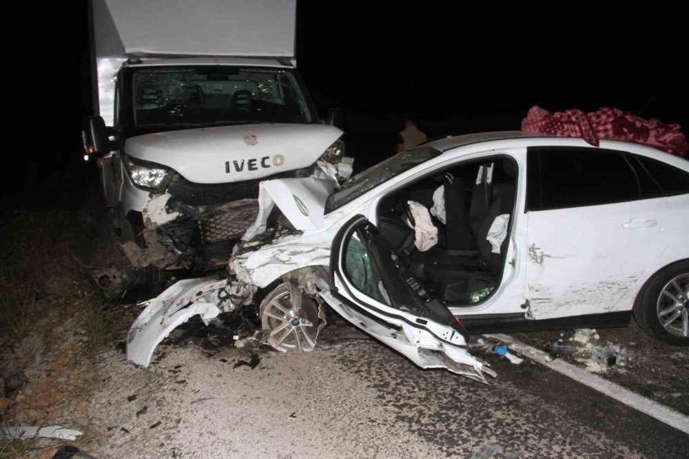 Konya’da can pazarı! 3 araç birbirine girdi, çok sayıda yaralı var