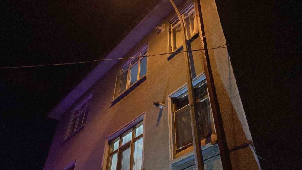 Konya’da facia! Kız çocuğu pencereden düştü