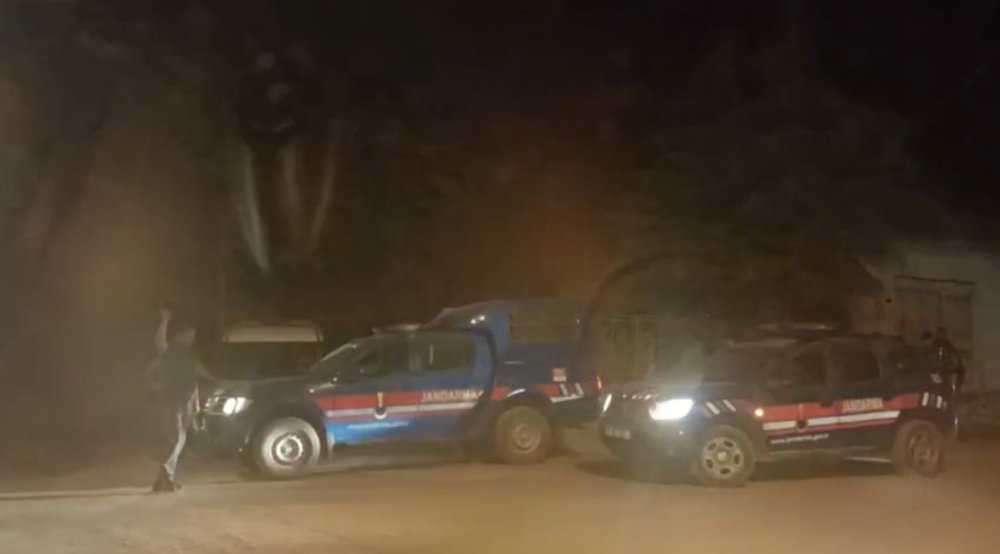Konya’daki  yangın sınıra dayandı! Köylerde alarm verildi