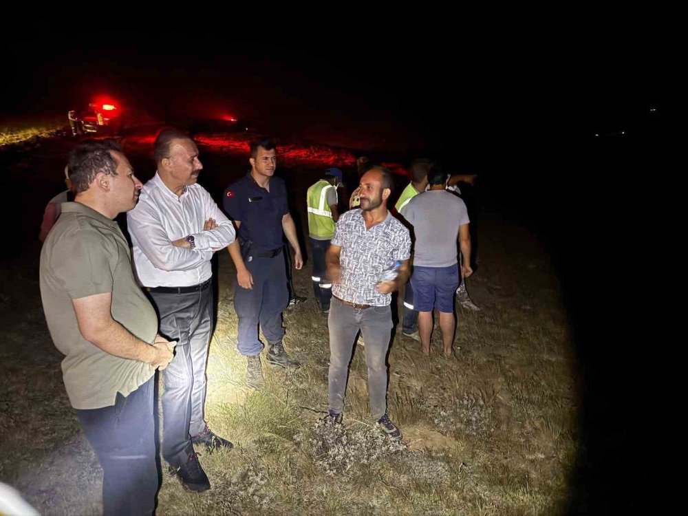 Konya’daki  yangın sınıra dayandı! Köylerde alarm verildi