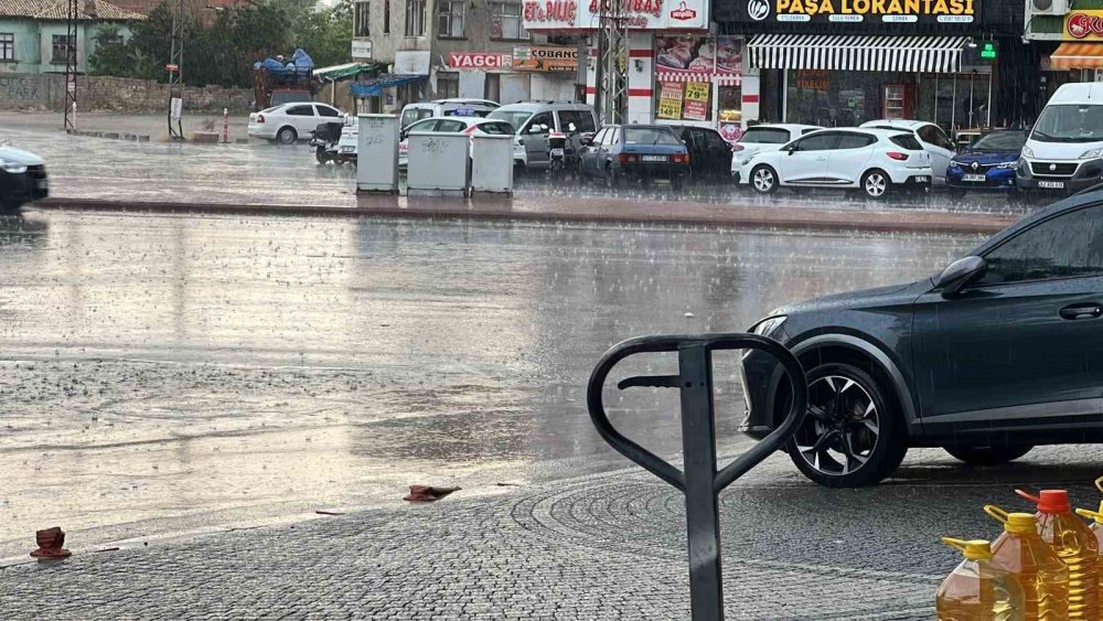 Konya yağış sonrası denize döndü! Yarın için uyarı yapıldı