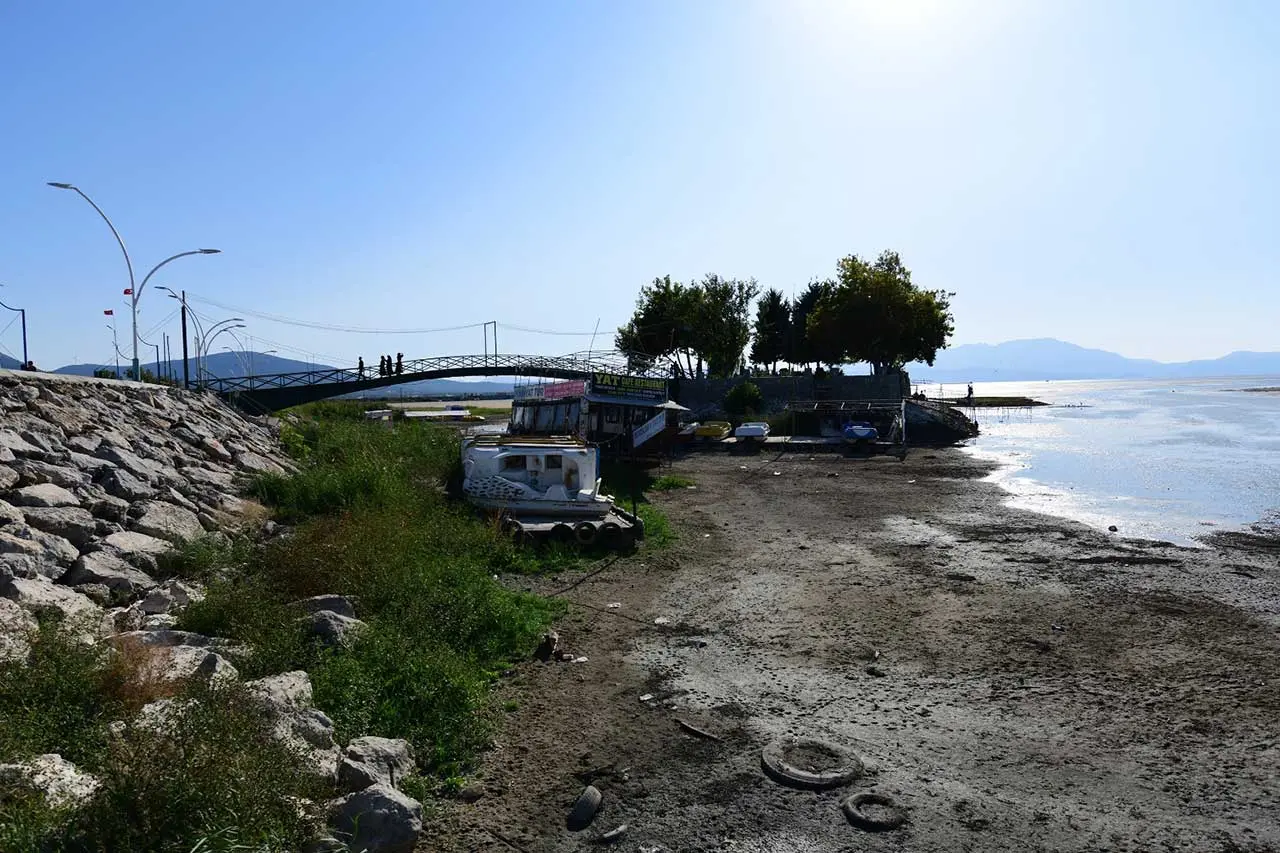 Beyşehir Gölü alarm veriyor! Artık atla dolaşmak mümkün 5