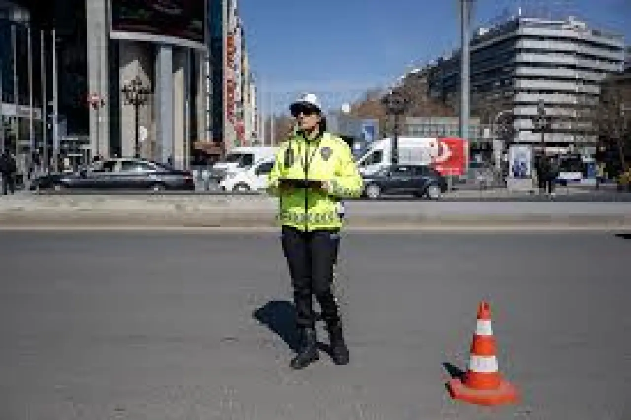 Milyonlarca sürücü için tarihi zorunluluk başlıyor! 3