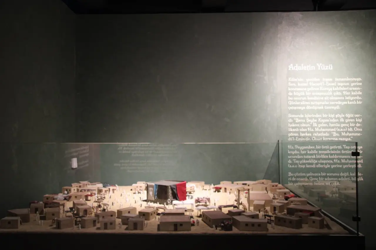 Konya'da manevi yolculuk! Siyer Sergisi büyük ilgi görüyor 5