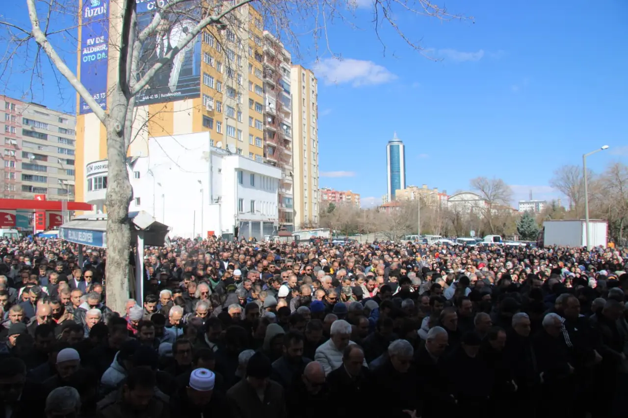 Öğretmen Fatma Nur Çelik, Konya'da son yolculuğuna uğurlandı 3