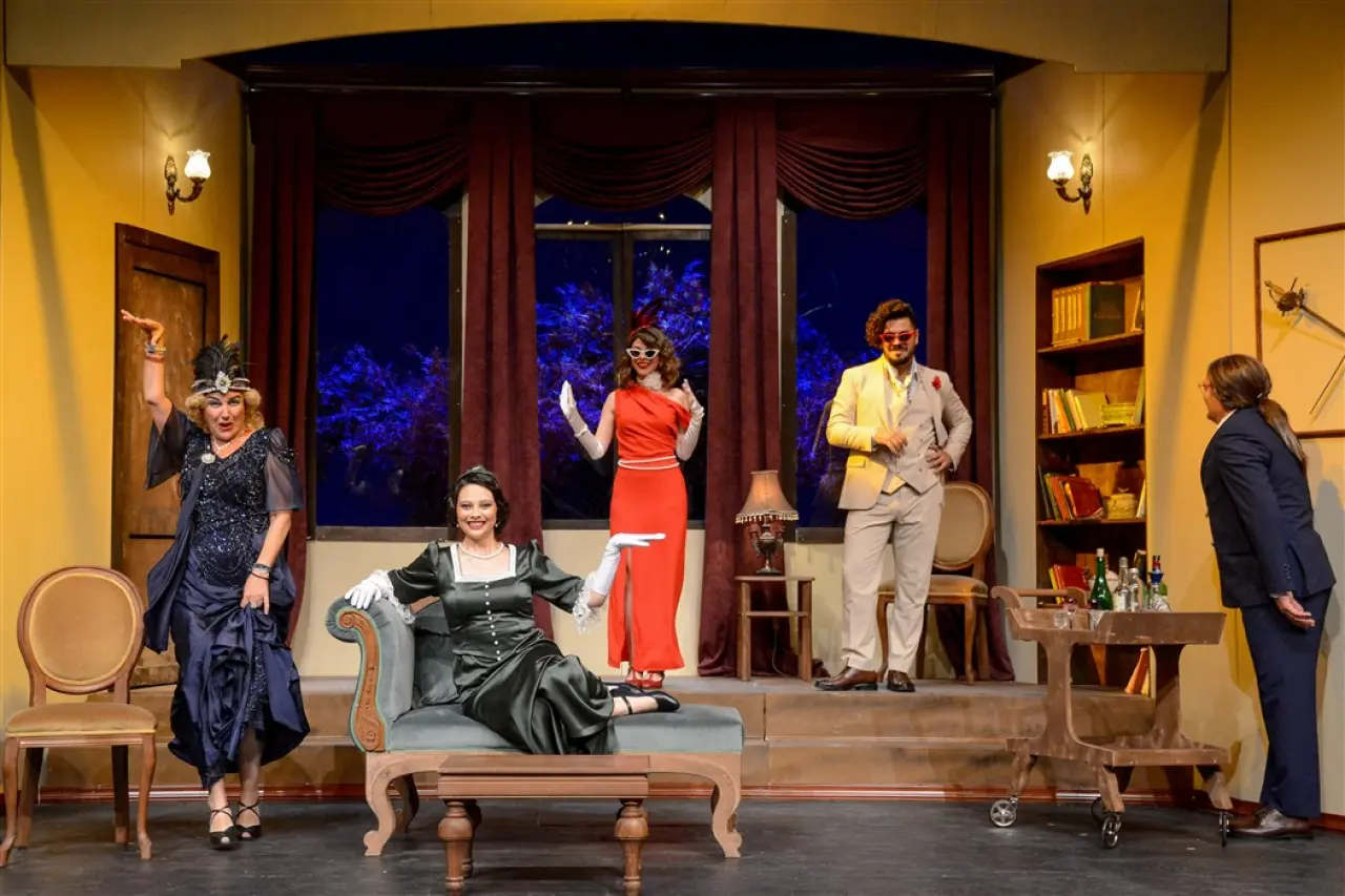 Dünya Tiyatrolar Günü kutlanıyor! Sahne sanatlarına özel gün 4