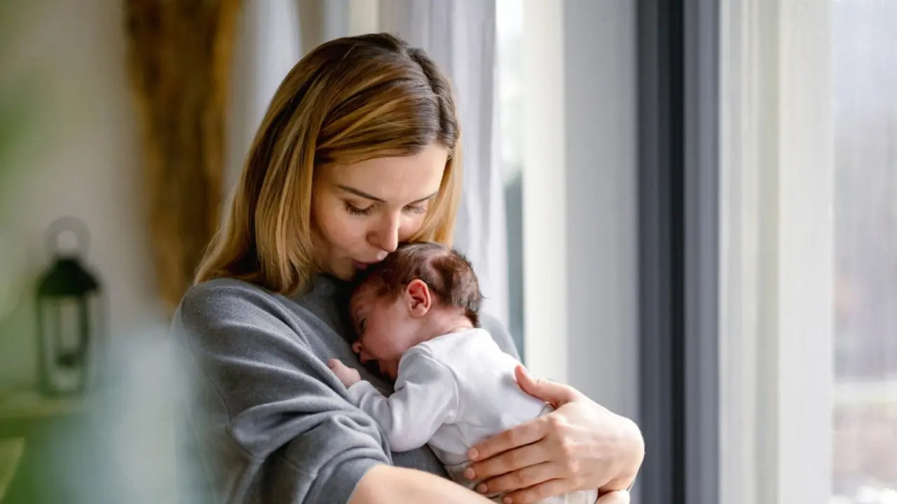 Doğum izninde devrim: Süresi dolup işe dönen annelere de müjde 2