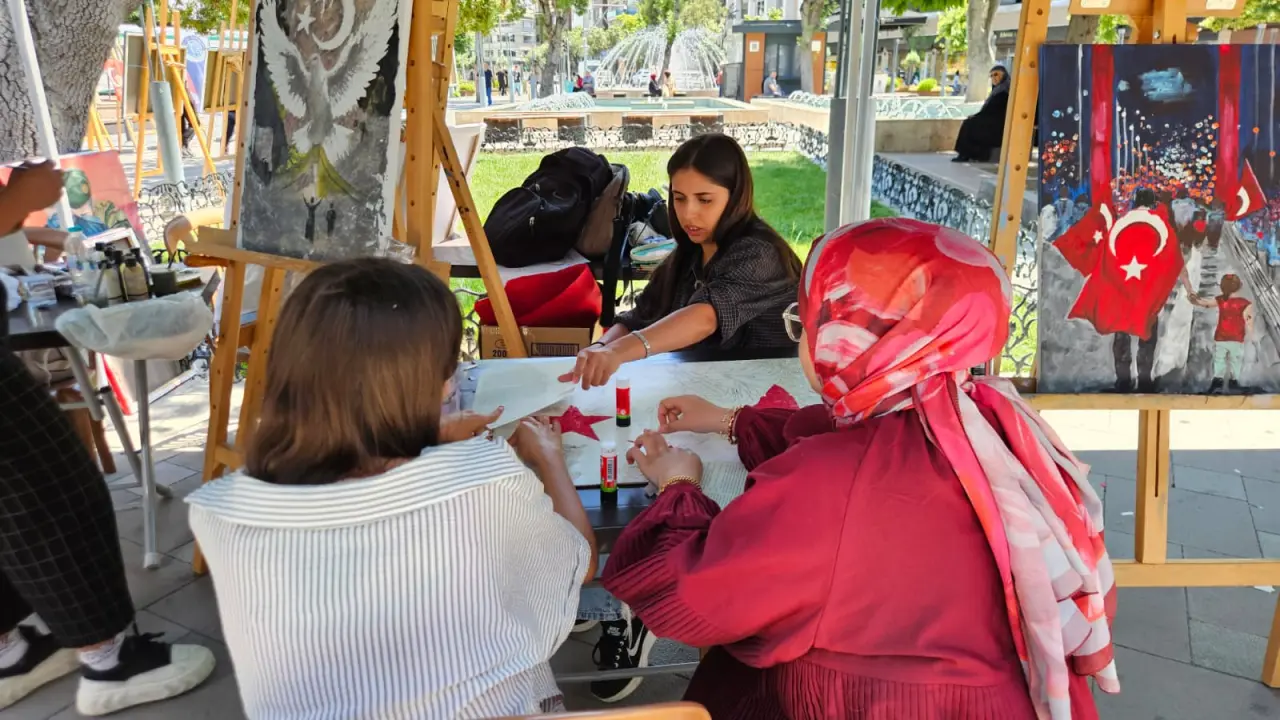 Konya'da NEÜ öğrencilerinden 15 Temmuz’a özel sergi 9