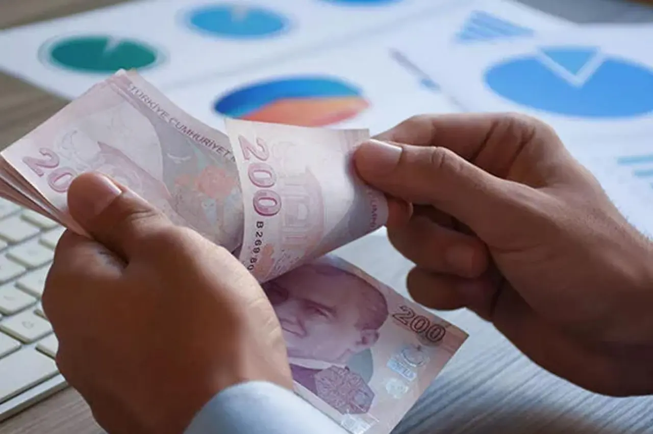Bakan Bolat memur ve emekli maaşı için tarih verdi 1