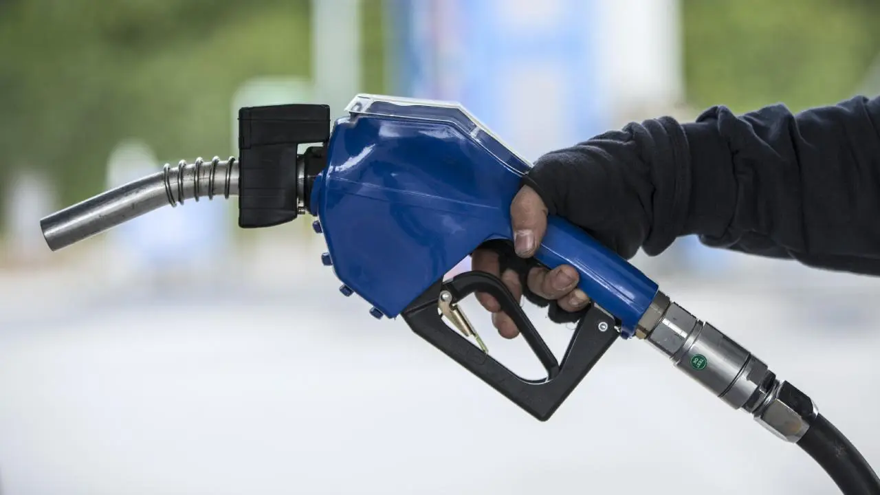 Benzine gelecek indirim pompaya da yansıyacak mı 4