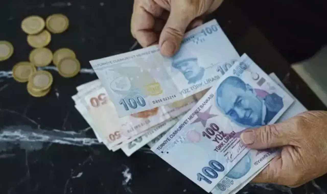 Uzman isimden emekli promosyonu hakkında tarihi açıklama 3
